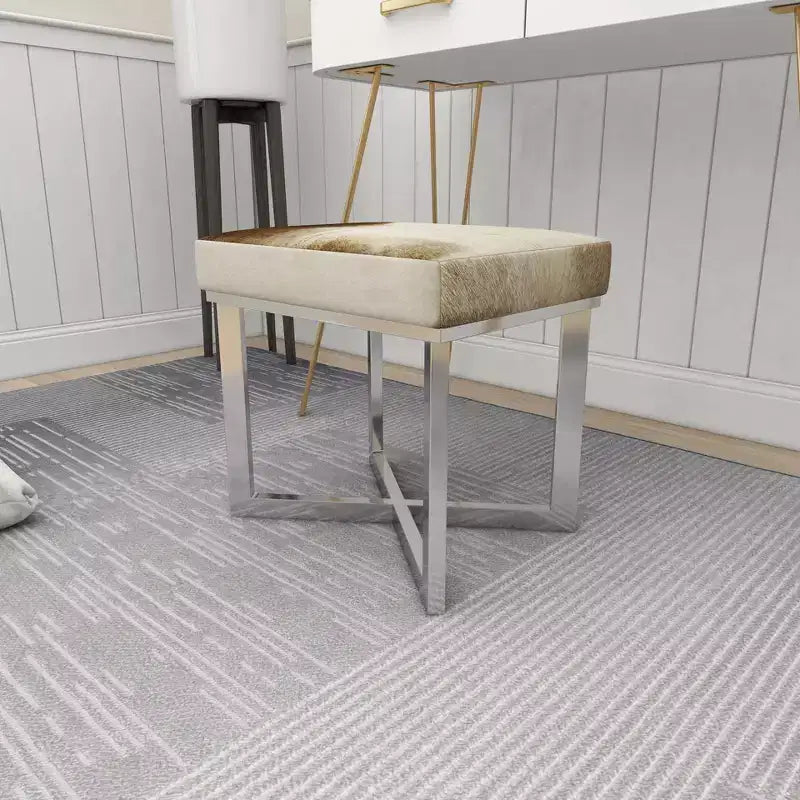 Sgabello quadrato in pelle bovina grigio argento, base a X, 1 posto