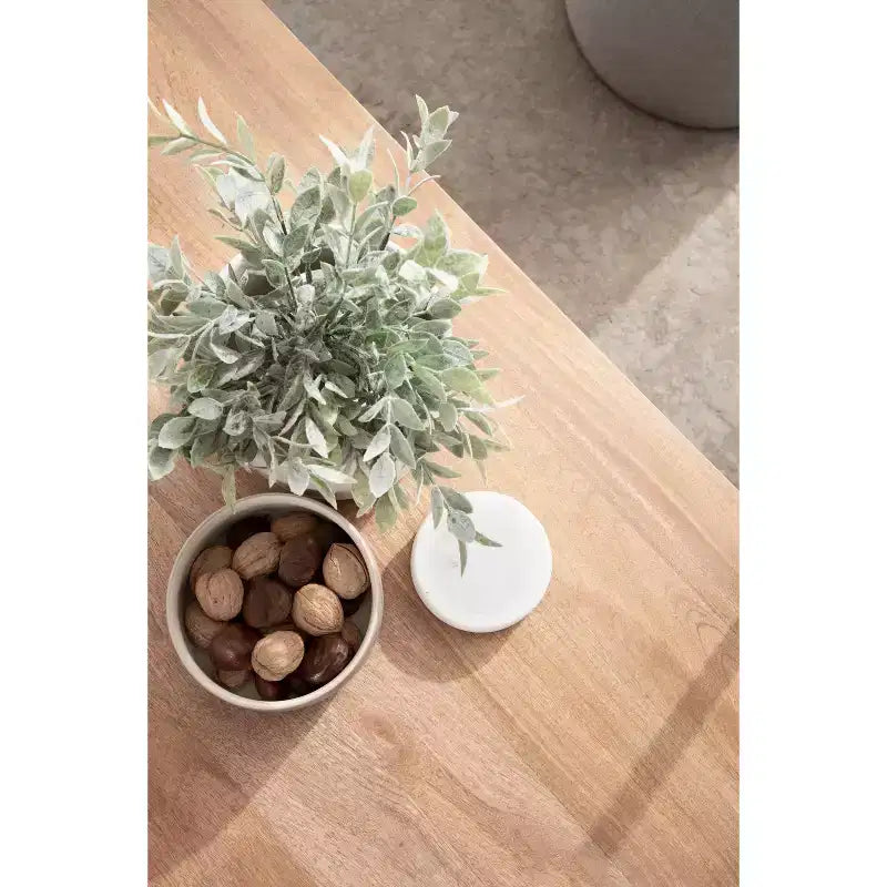 Tavolino da caffè rettangolare a due ripiani in legno massello, finitura naturale/noce