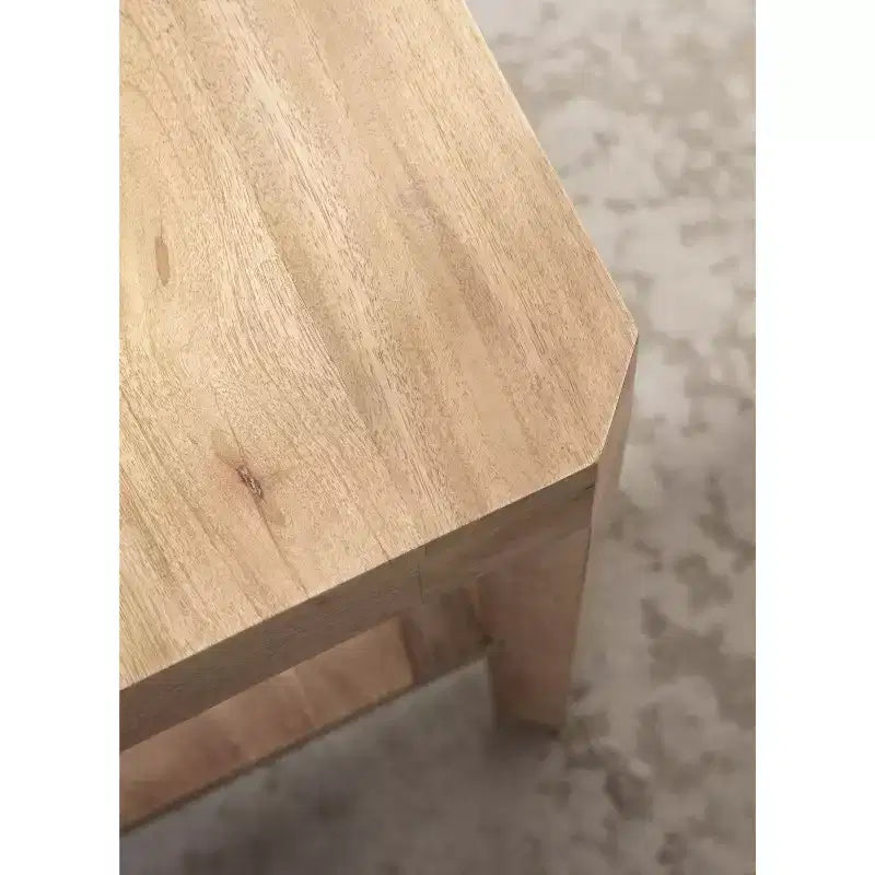 Tavolino da caffè rettangolare a due ripiani in legno massello, finitura naturale/noce