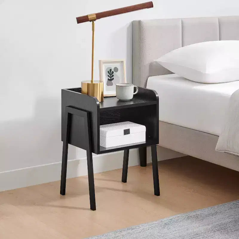 Tavolino nero/noce stile Mid-Century con scomparto aperto, 1 pezzo